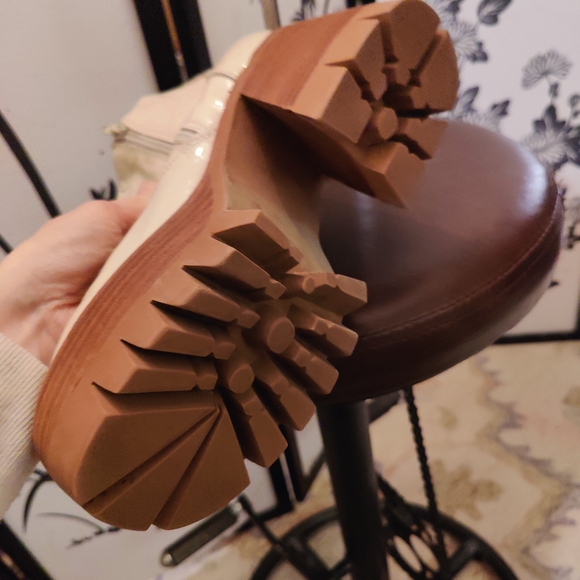 Jeffrey Campbell Women's Cream Platform Ankle Boots - Picture 5 of 8